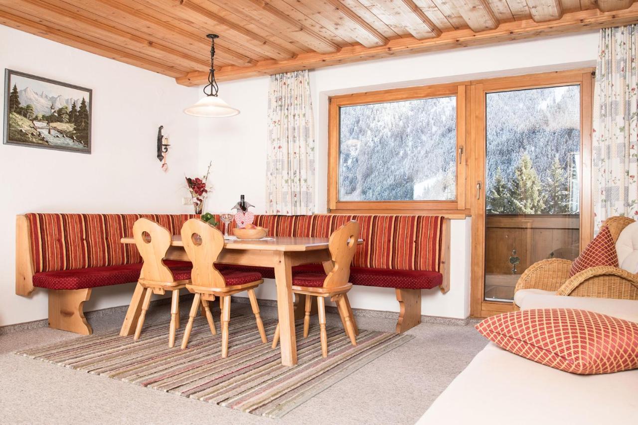 Landhaus Maria ノイシュティフト・イム・シュトゥーバイタール エクステリア 写真